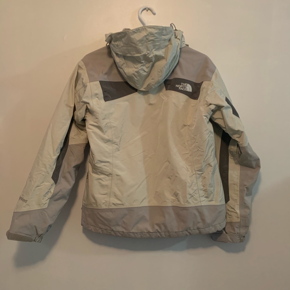 NorthFace Fall/Spring Jacket Beige colour - Picture 2 of 12